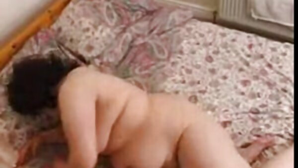 دو نوزاد فریبنده توسط یک سکس روسی از کون مرد خوش اخلاق حفاری می شوند